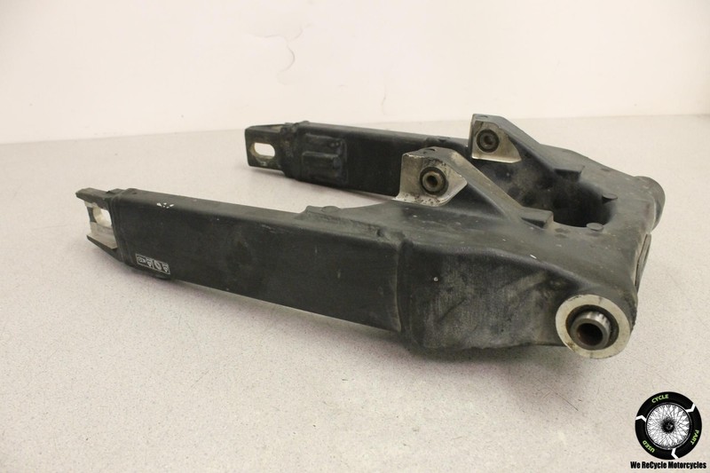 2002 Triumph Daytona 955i REAR SWINGARM BACK SUSPENSION SWING ARM 955 02