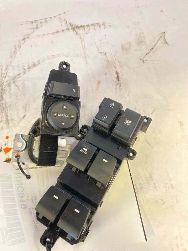 Door Switch Front HYUNDAI TUCSON 16 17 18 19 20 21