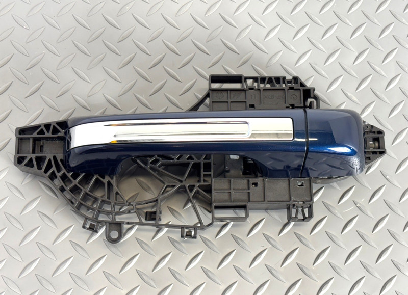 ✅ 2019-26 RAM 1500 5th Gen OEM REAR LEFT EXTERIOR DOOR HANDLE Blue / Chrome PPX