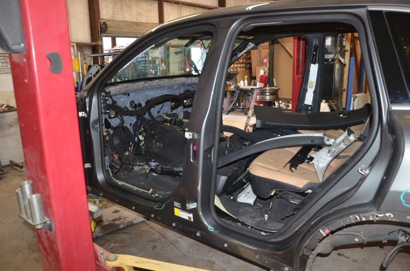 Driver Left Side Rocker and Post Cut Fits 11-18 PORSCHE CAYENNE