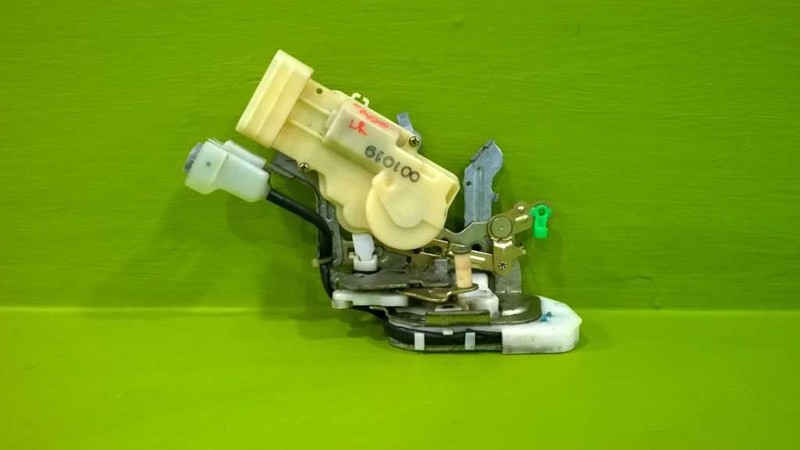 99 00 01 02 03 RX300 DRIVER LEFT REAR DOOR LOCK LATCH ACTUATOR OEM 3439-29