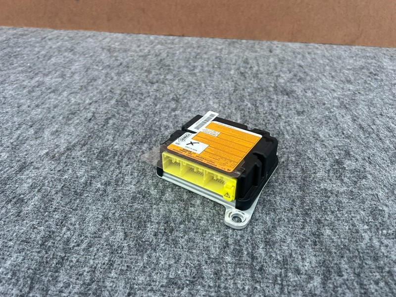 INFINITI Q50 2014-2017 OEM UNDER CONSOLE CONTROL MODULE UNIT ASSEMBLY