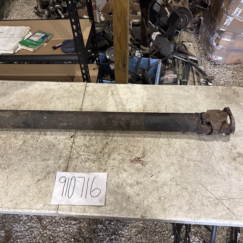 99-04 Ford F-250 Rear Drive Shaft 4WD 59" 4.10 Ratio 142" WB Ext Cab
