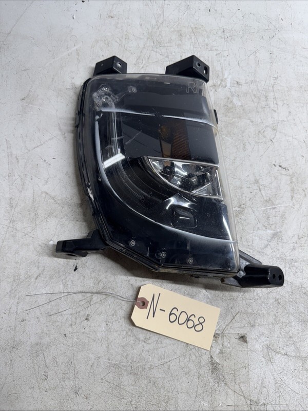 2012-2020 TESLA MODEL S FOG LIGHT RIGHT 1024017-00-B OEM 6080 B69