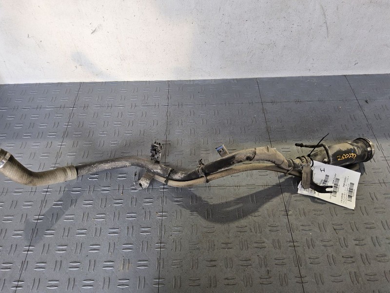 2019-2023 Jeep Cherokee fuel filler neck gas fill tube pipe OEM 52030325AF
