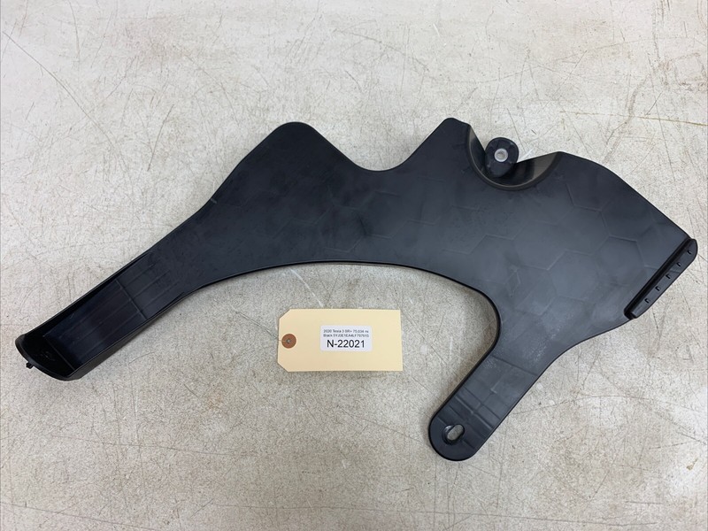 17-23 TESLA MODEL 3 TRUNK RIGHT SIDE TRIM COVER PANEL SUPPORT BRACKET 22021 B80