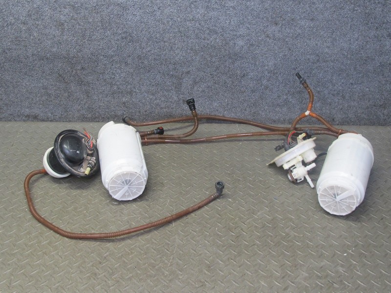 2008-2010 PORSCHE CAYENNE 957 RIGHT & LEFT SIDE FUEL GAS PRESSURE PUMP ASSEMBLY