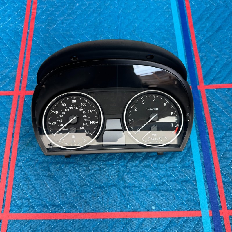 2007–2013 BMW 328xi E90 Instrument Cluster Speedometer OEM