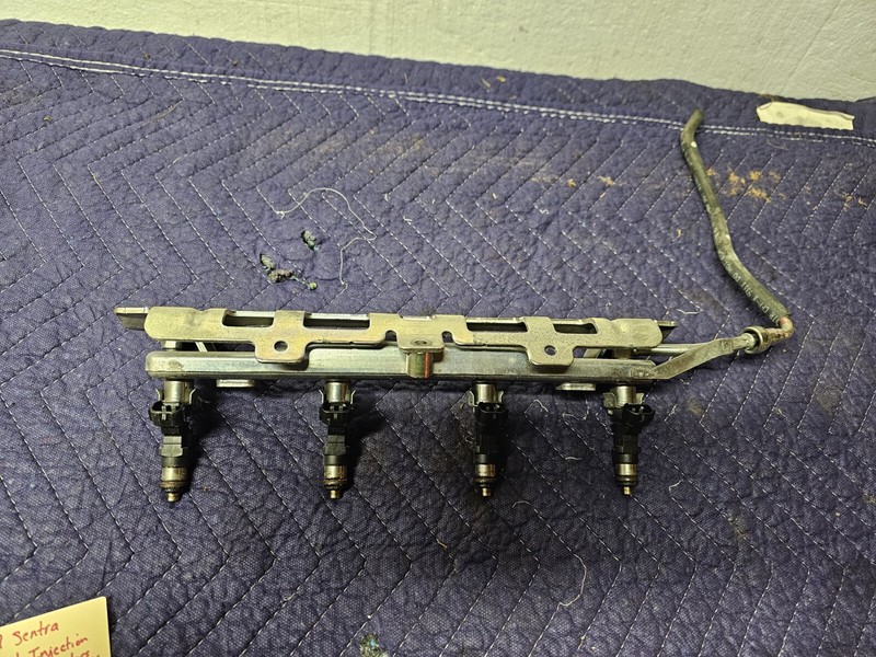 Fuel Injection Rail W Fuel Injectors166003rc0a NISSAN SENTRA 2013-2019 1.8