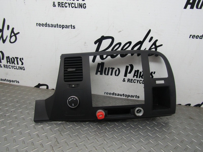 2008 2009 2010 Silverado Sierra Radio Temp Dash Bezel Trim Cover Center Vent