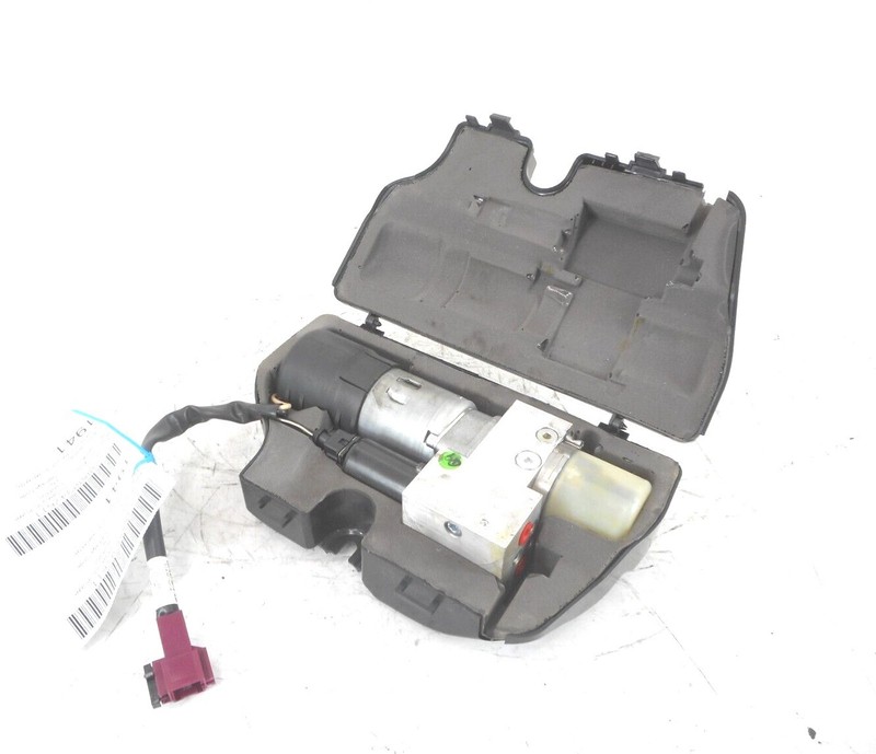 Mercedes-Benz R350 Hydraulic Lift Gate Pump OEM 2006