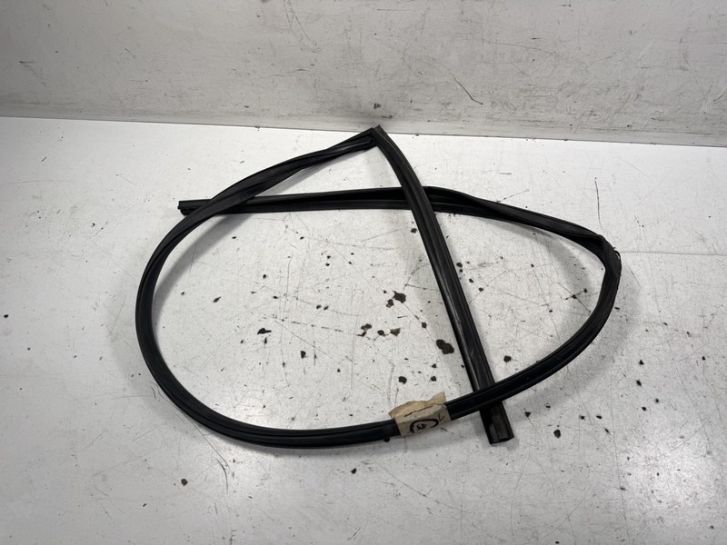 90-91 Honda Civic 3DR HB Left Door Channel Molding OEM