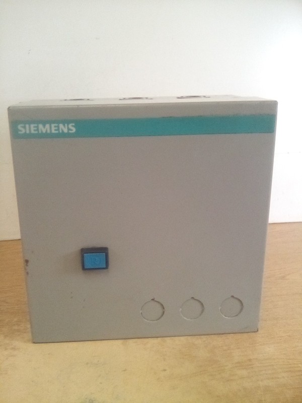 Siemens SXLHA1120 Enclosure W/Contactor 3TF4011-0A 3UA50 00-1D