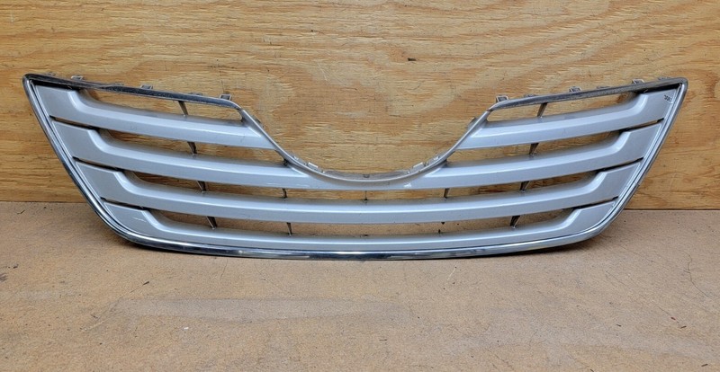 2007 2008 2009 Toyota Camry LE XLE Front Bumper Lower Grille OEM