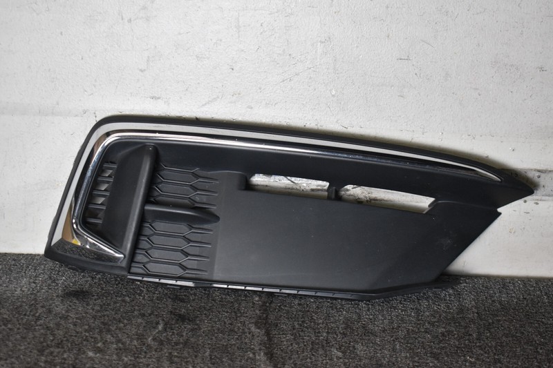 2019-2020 HONDA BUMPER GRILLE RIGHT FACTORY OEM
