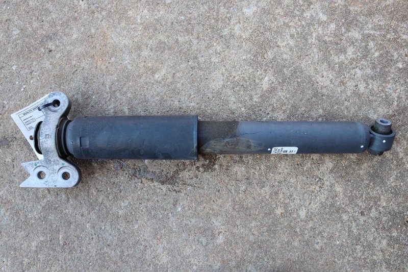 2018-2022 CHEVY TRAVERSE FWD REAR LEFT SIDE SHOCK STRUT ABSORBER OEM