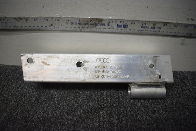 2013-2016 AUDI Q5 REAR BUMPER REINFORCEMENT BRACKET FACTORY OEM