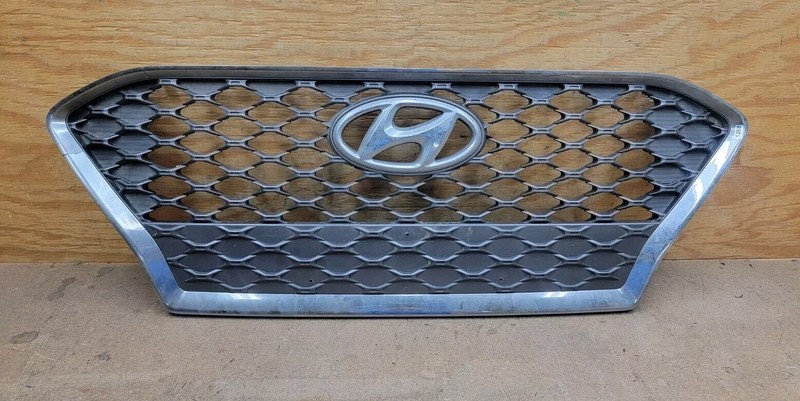 2018 2019 2020 2021 HYUNDAI KONA Genuine Front Bumper Radiator Grille Chrome OEM