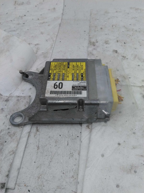 Used Air Bag Module fits: 2011 Toyota Camry Air Bag air bag under console North