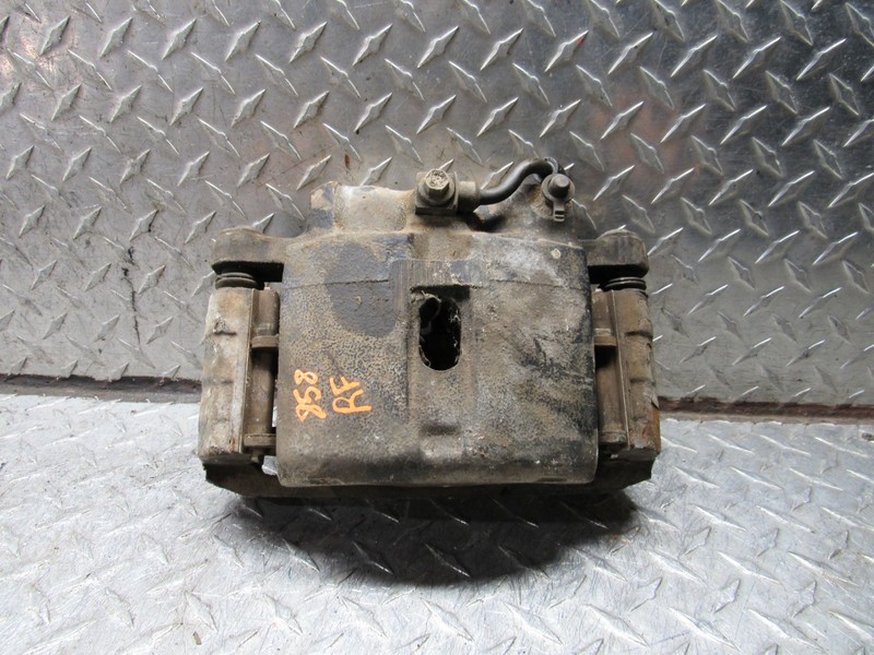00 01 02 03 04 05 06 CHEVROLET TAHOE RIGHT PASSENGER FRONT BRAKE CALIPER