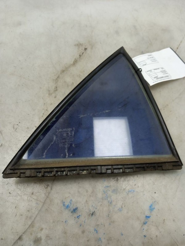 01 02 03 04 05 LEXUS IS300 REAR PASSENGER RIGHT DOOR VENT GLASS
