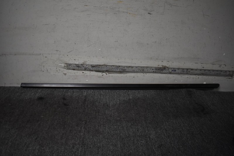 WINDOW TRIM BELT MOLDING FACTORY OEM