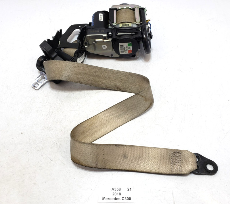 ✅ 17-18 OEM Mercedes C300 A205 W205 Front Left Driver Seat Belt Retractor