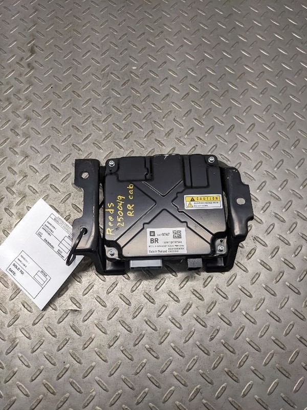 Chassis ECM Power Supply Behind Rear Seat Fits 19-23 SIERRA 1500 PICKUP 1170242