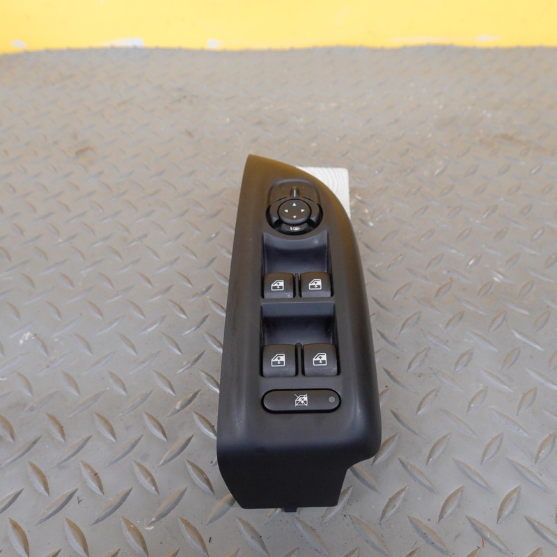 2023-2025 DODGE HORNET LEFT SIDE MASTER WINDOW CONTROL SWITCH OEM 01561676310