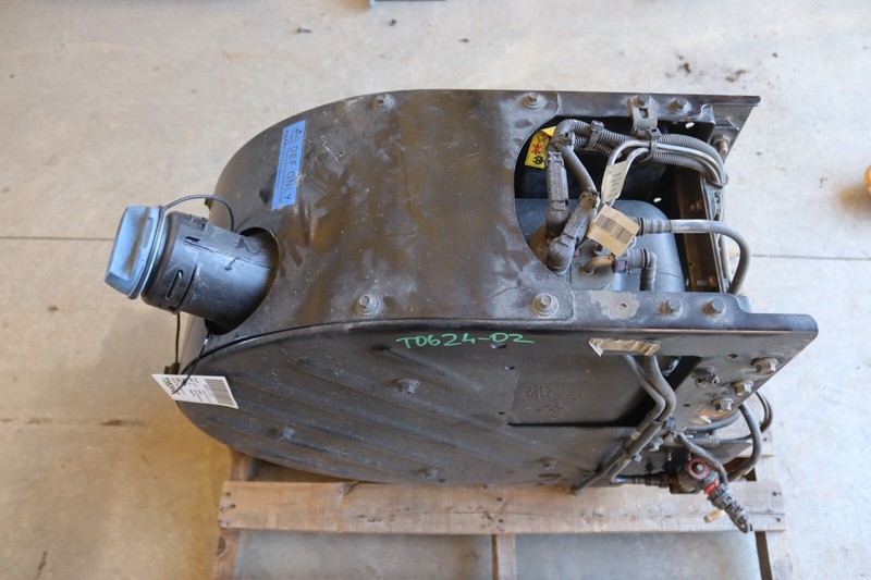 2019-2023 VOLVO VNL 760 D13 DIESEL EXHAUST FLUID DEF TANK RESERVOIR ASSY OEM