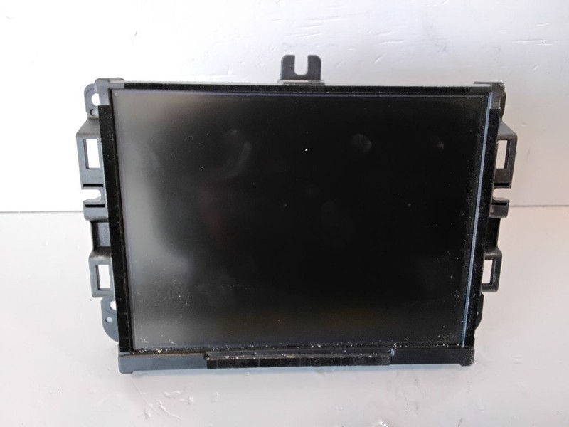 2016 Jeep Cherokee Radio Receiver 8.4 inch Screen w/Navigation and SiriusXM