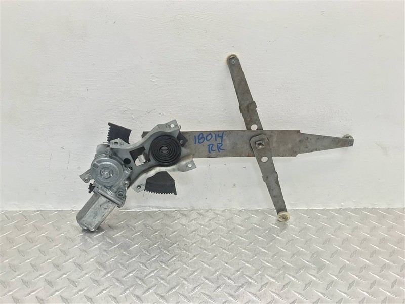 92-99 CHEVY SUBURBAN PASSENGER REAR ELECTRIC WINDOW REGULATOR MOTOR OEM 15643720