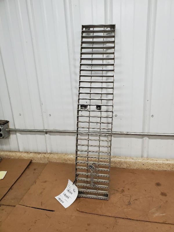 Grille Impala Excluding Landau Roof Upper Fits 76 CHEVROLET PASS. 289300