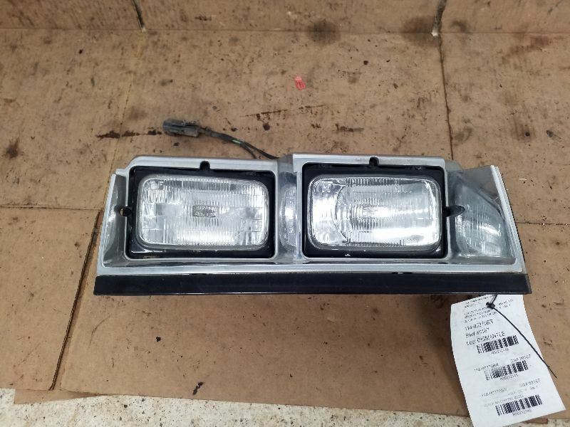 Passenger Right Headlight Chrome Bezel Fits 86-87 RIVIERA 212145