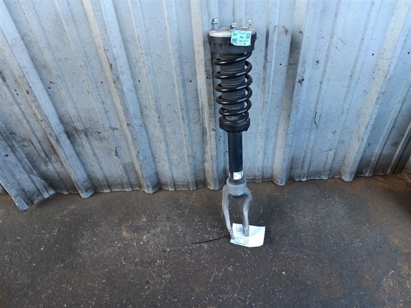 17-20 Jaguar F-Pace Front Strut Shock Absorber Spring Left or Right T4A26512