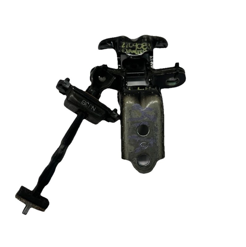 Hyundai Elantra door hinge 2019 front left driver side assembly OEM A046057