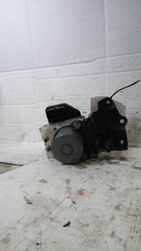 2015 Toyota RAV4 ABS Pump & Motor Assembly OEM 4405042522 116k Mi Black