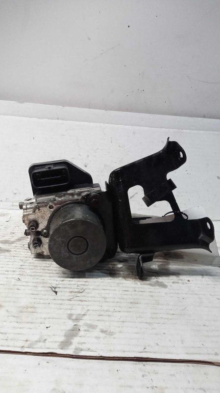 2016 Toyota Highlander ABS Pump & Motor Assembly OEM 440500E180 145K Miles