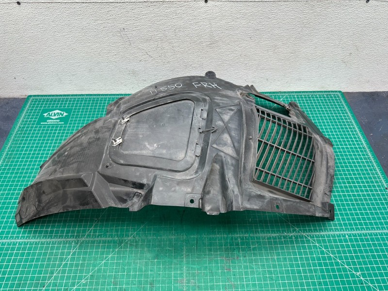 11-16 BMW F10 FRONT RIGHT WHEEL FENDER LINER SPLASH SHIELD front section OEM