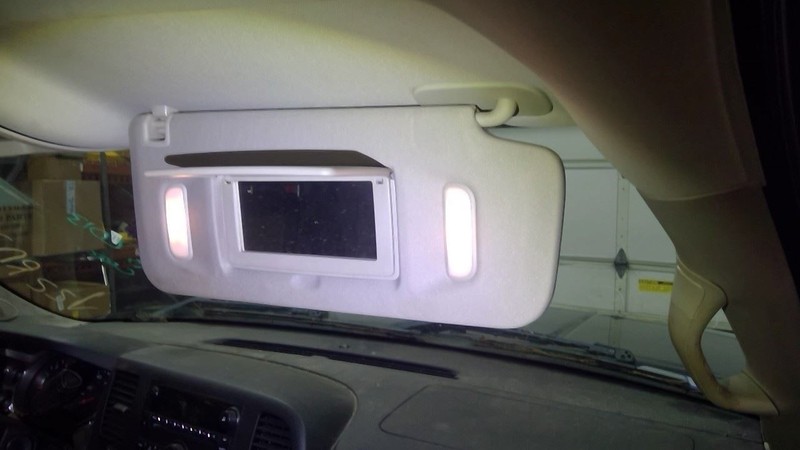 Passenger Right Sun Visor Illuminated Fits 07-14 ESCALADE 1786463