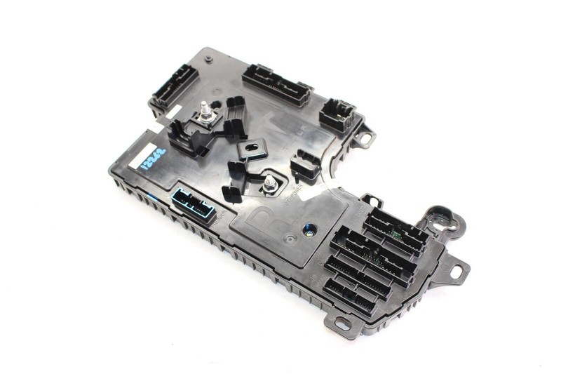 17-23 Tesla Model 3 Passenger Right Front Low Voltage Body Control Module