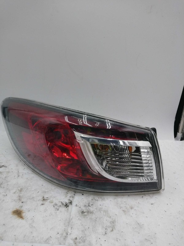 2013 MAZDA 3 Left Tail Light Assembly Black OEM 428375 140K Miles