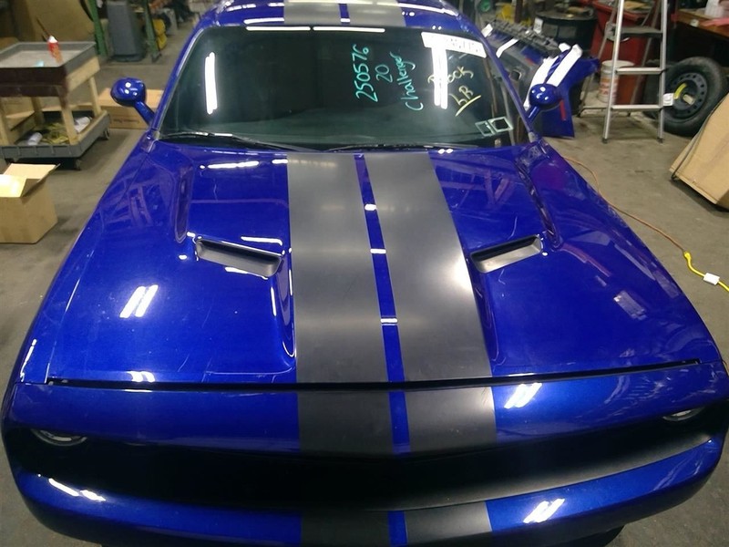 Hood Dual Vent Forward Facing Fits 15-23 CHALLENGER 1730099