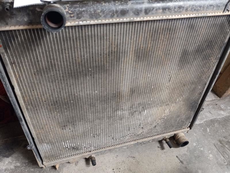05-06 TOYOTA TUNDRA EXTRA CAB 4.7L RWD AT RADIATOR