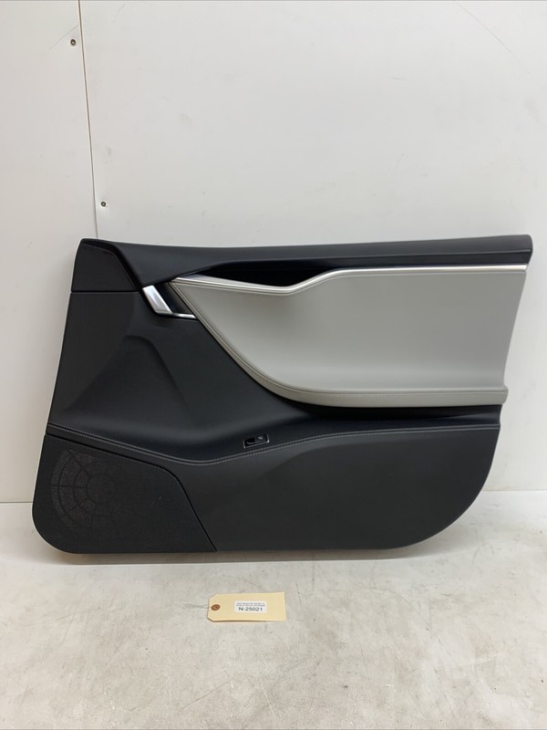 12-21 Tesla Model S Front Passenger Side Right Door Panel Trim Card 25021 1T