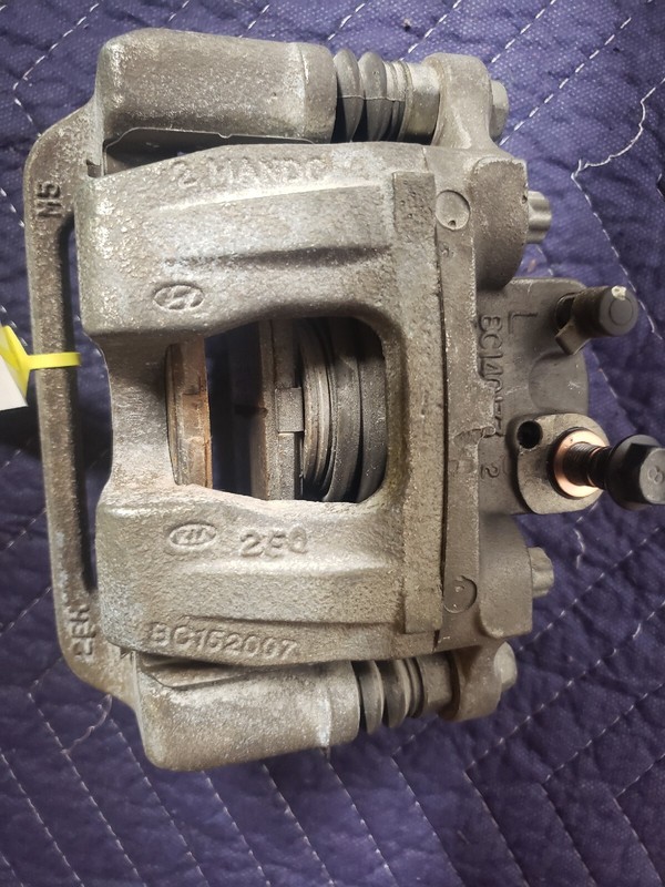11-16 HYUNDAI GENESIS SEDAN REAR LEFT SIDE DISC BRAKE CALIPER 58310-3MA30 OEM