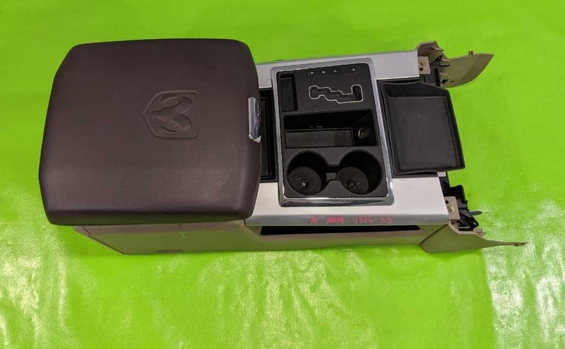 09 10 RAM 1500 QUAD CAB COMPLETE CENTER CONSOLE OEM 4336-55