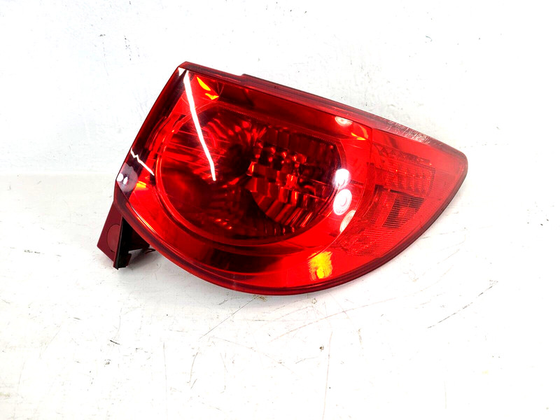 Chevrolet Traverse Tail Light Lamp Quarter Mounted Passenger Right OEM 2009-2012