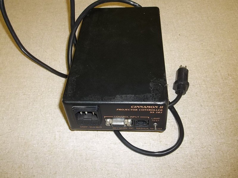 Cinnamon II Projector Controller SS 282 *FREE SHIPPING*