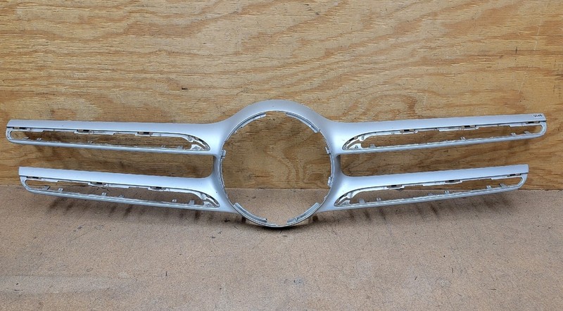 2014 2015 2016 Mercedes GLC AMG Front Grille Trim OEM